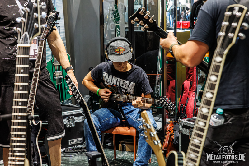Guitar-Summit-003