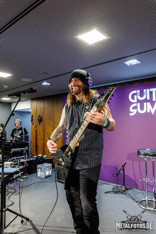 Guitar-Summit-118