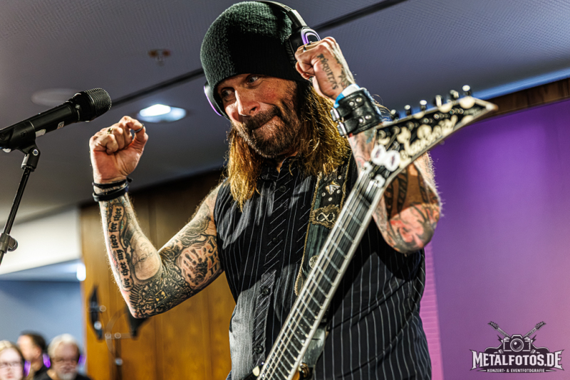Guitar-Summit-127
