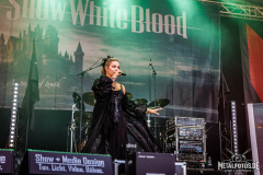 Snow-White-Blood-06