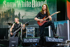 Snow-White-Blood-34
