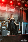 Snow-White-Blood-41