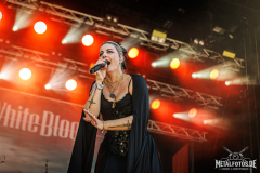 Snow-White-Blood-46
