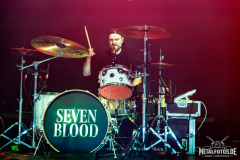 Seven-Blood-12