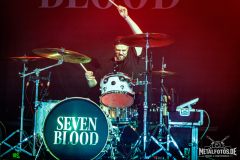 Seven-Blood-13