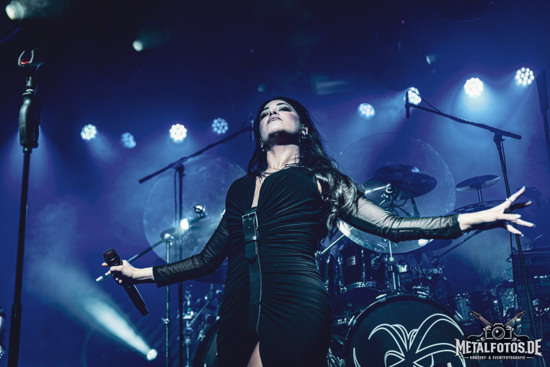 Xandria-33